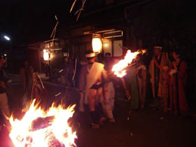 20061026-061022-3 himatsuri 020.jpg